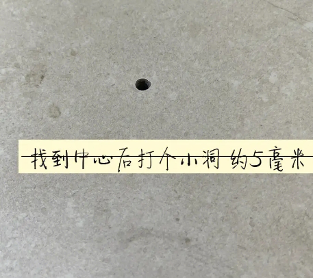 郧阳瓷砖空鼓维修公司专业解答在瓷砖铺贴过程中，如果砂料搅拌不均匀，将会带来以下问题